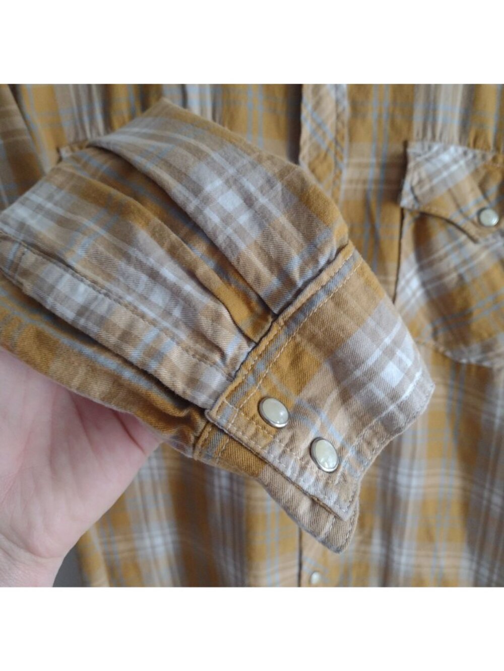 Levi's Mens Western Shirt XL Yellow Plaid Pearl Snap Dual Pocket - Picture 6 of 11